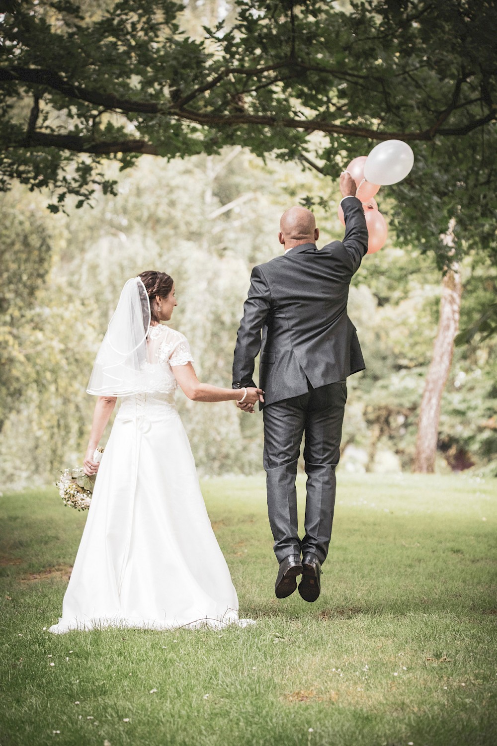 reportage Traumhochzeit im Luisenpark mit kleinen Wetterkapriolen 10