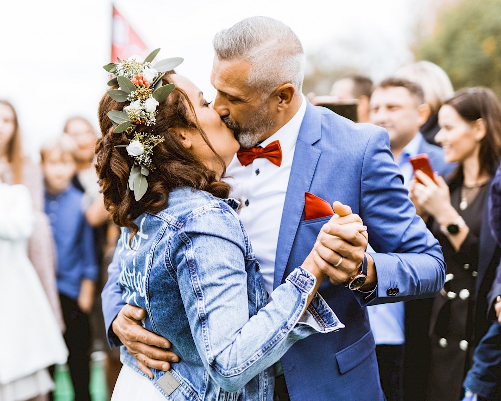 reportage Hochzeitsfotograf Berlin - Auf der Reederei Lüdicke in Berlin war es ganz schön Windig 11