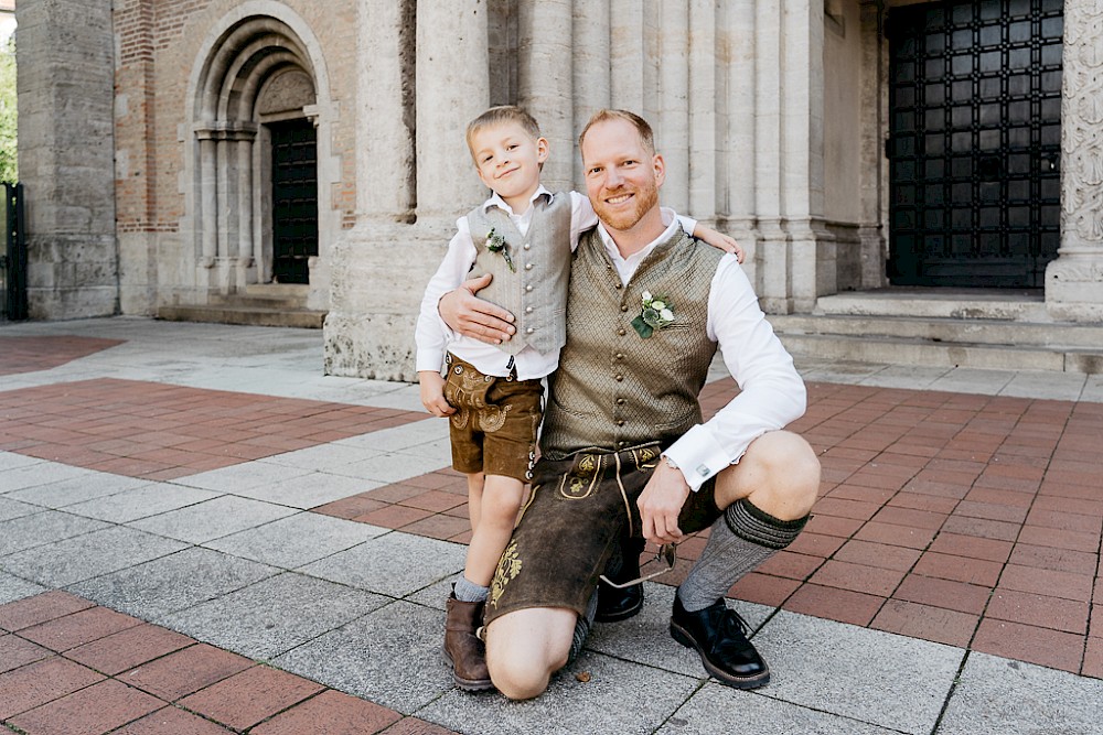 reportage Hochzeit mit Oldtimer-Ausflug in München 13