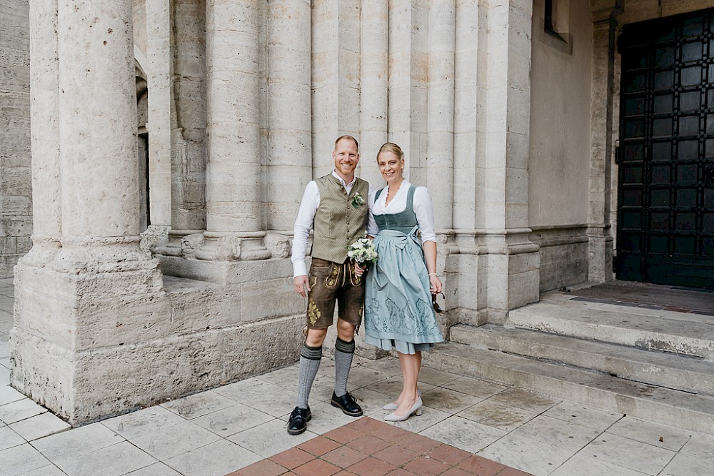 reportage Hochzeit mit Oldtimer-Ausflug in München 9