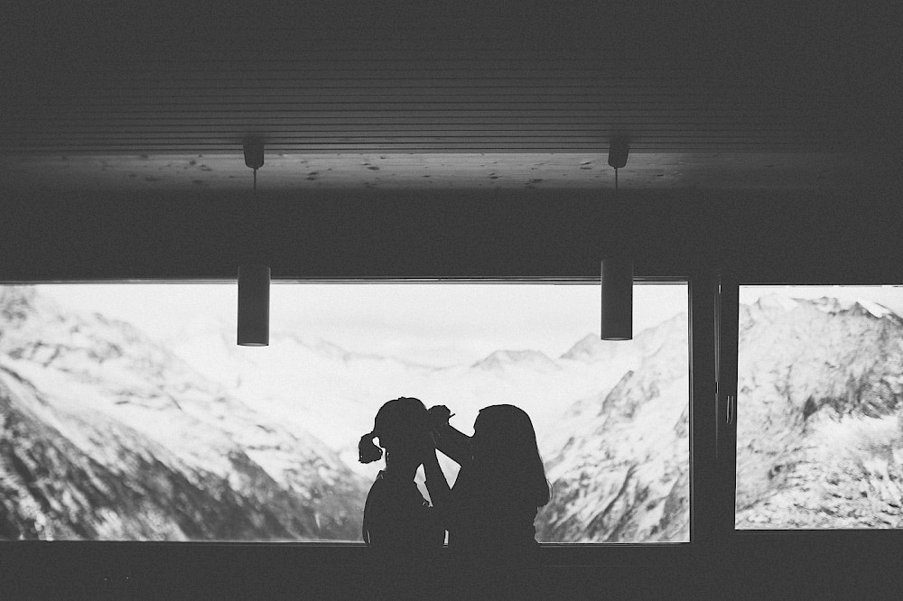 reportage Elopement im Zillertal - eine Hochzeit auf der Hängebrücke 24