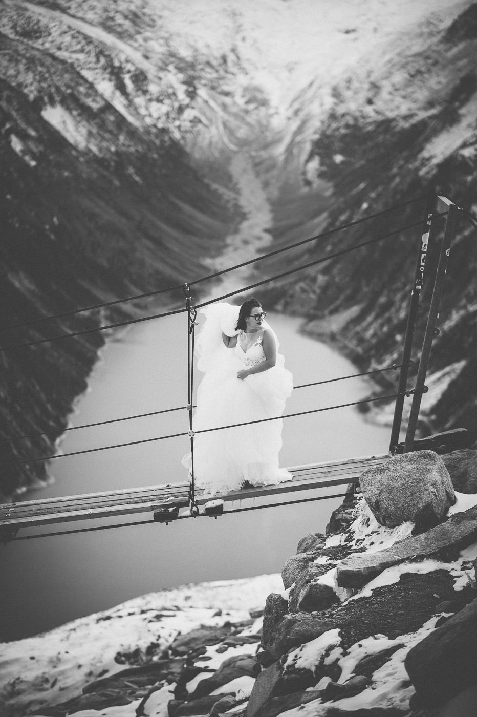 reportage Elopement im Zillertal - eine Hochzeit auf der Hängebrücke 41