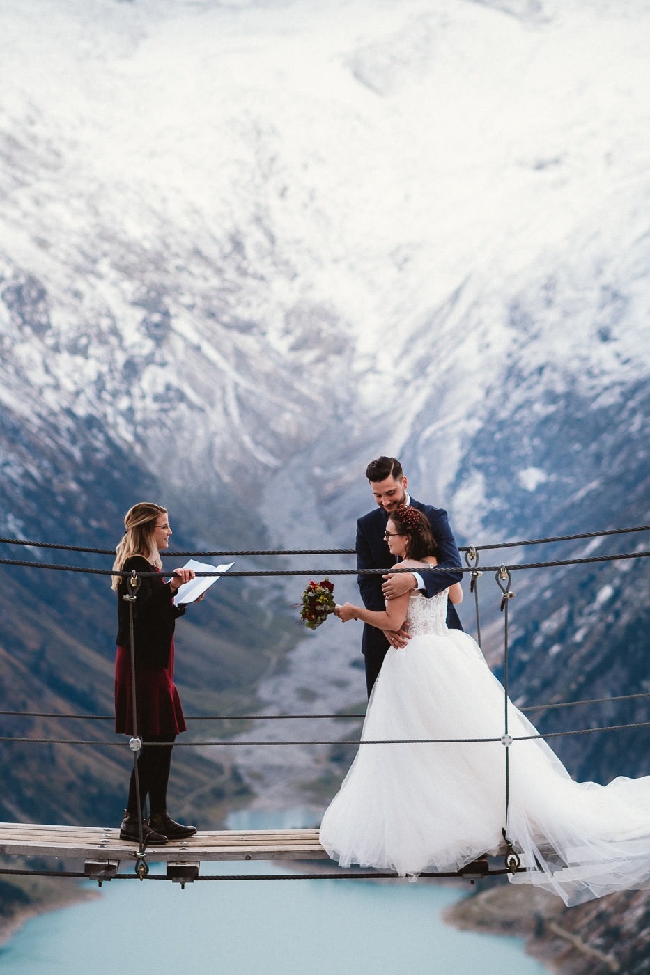 reportage Elopement im Zillertal - eine Hochzeit auf der Hängebrücke 36