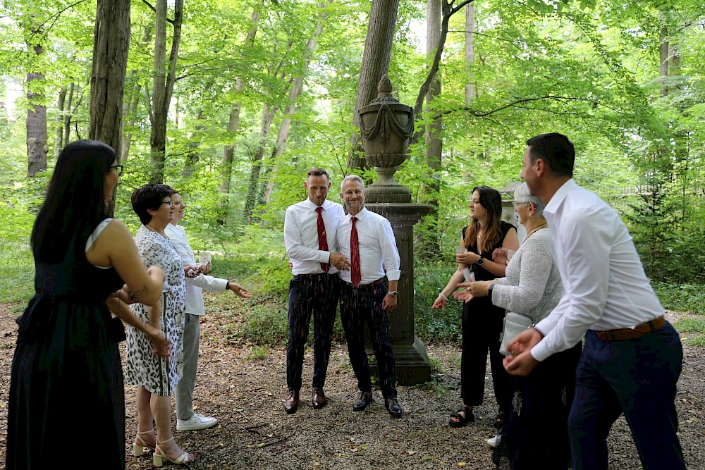 reportage Seifenblasenshooting an Hochzeitstag von Markus und Roland 26