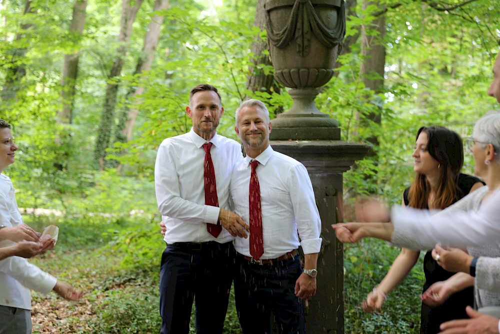 reportage Seifenblasenshooting an Hochzeitstag von Markus und Roland 28