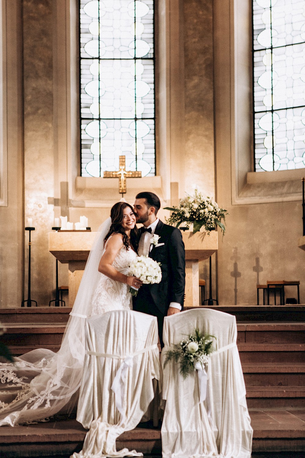 reportage Wundershöne kirchliche Hochzeit und anschließlich Shooting und Feier am Golf Platz mit Feuerwerk 31