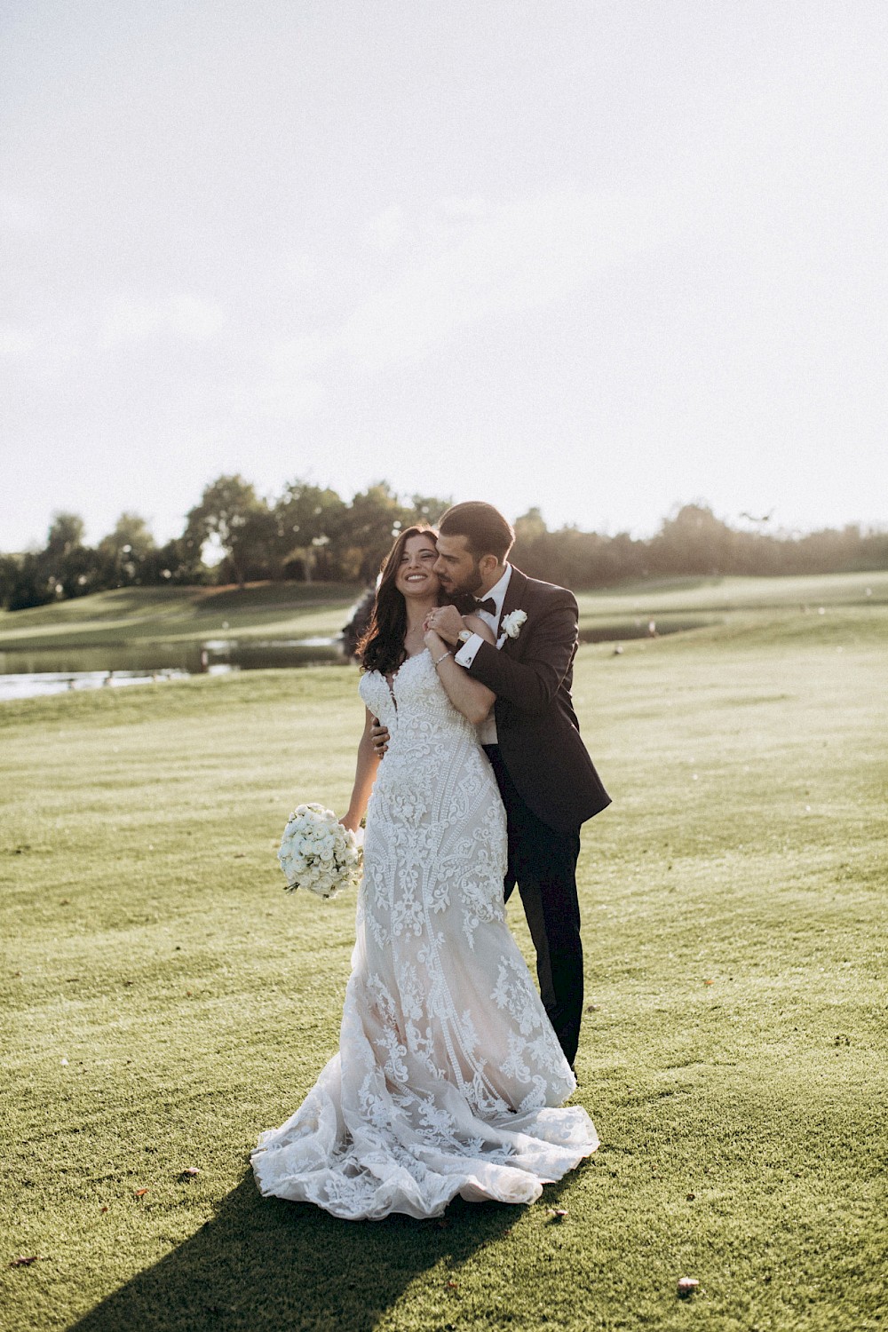 reportage Wundershöne kirchliche Hochzeit und anschließlich Shooting und Feier am Golf Platz mit Feuerwerk 49