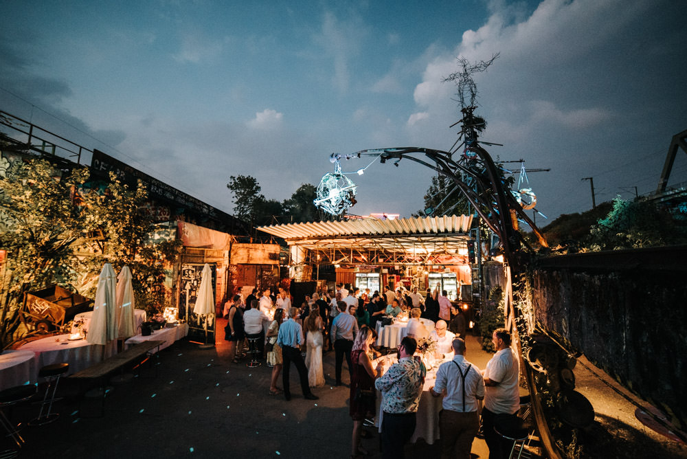 reportage Festival Hochzeit auf dem "Künstlerschrottplatz" Odonien 56