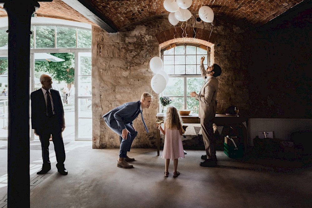 reportage Eine Sommerhochzeit auf dem Rittergut Lucklum 41