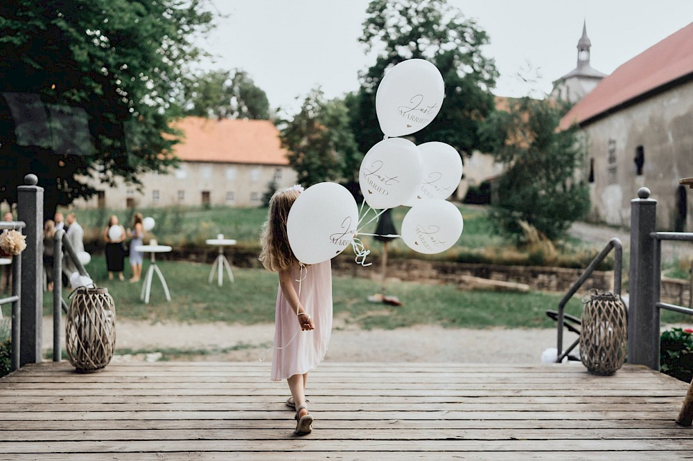 reportage Eine Sommerhochzeit auf dem Rittergut Lucklum 42