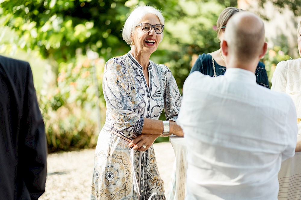 reportage Landhochzeit im Garten in Rees 49