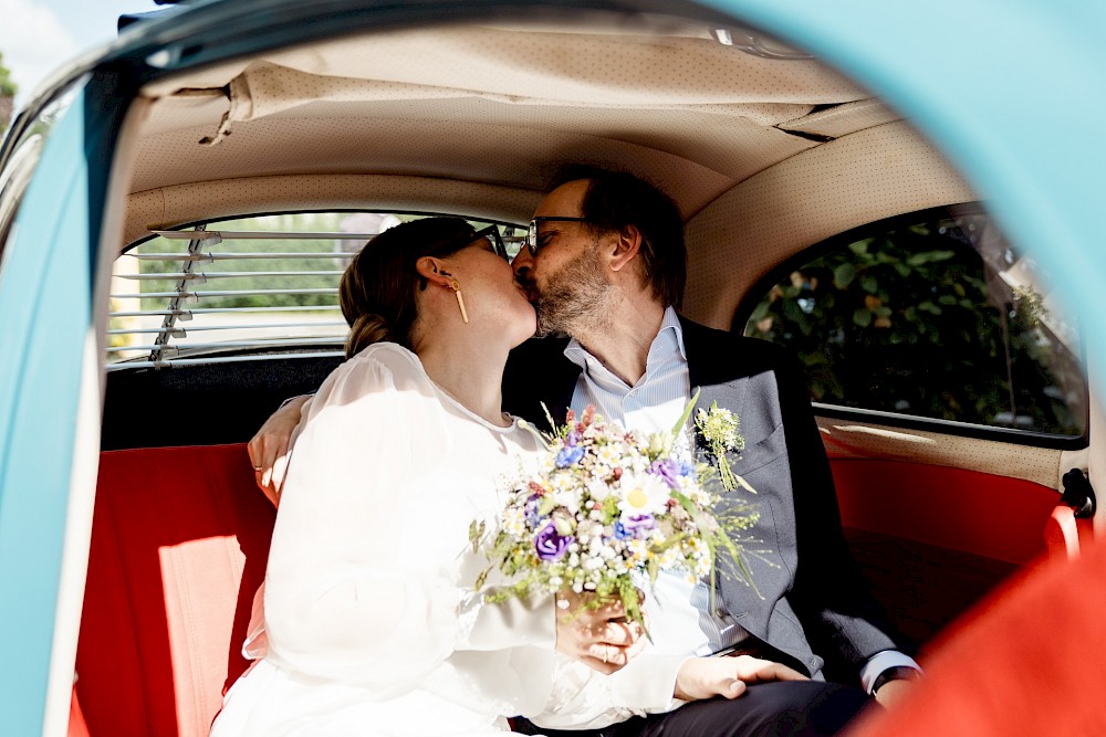 reportage Landhochzeit im Garten in Rees 43