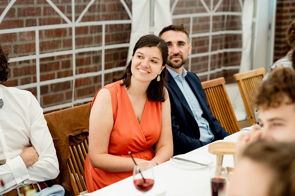 reportage Landhochzeit im Garten in Rees 58