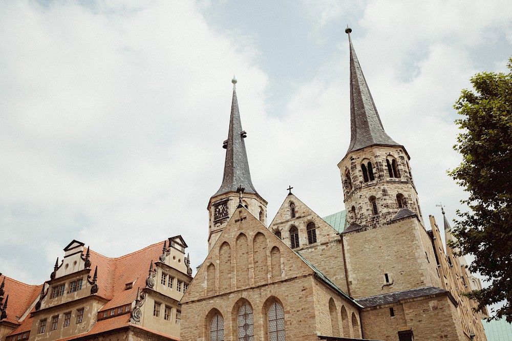 reportage Kirchliche Trauung und Feier auf Schloss Neuenburg 2