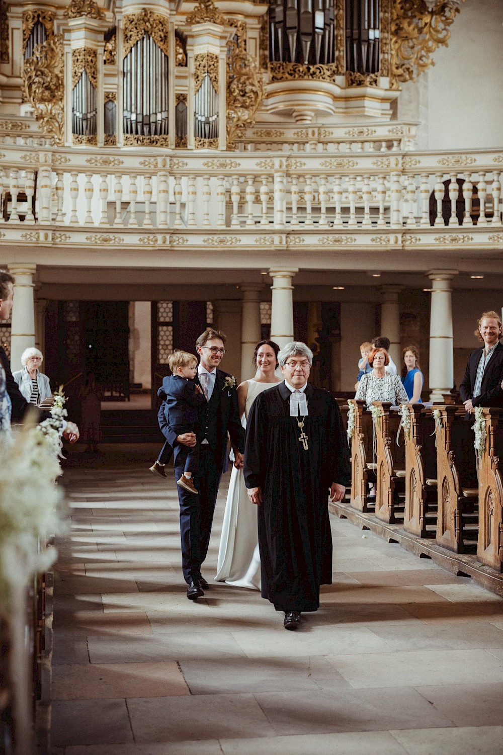 reportage Kirchliche Trauung und Feier auf Schloss Neuenburg 6