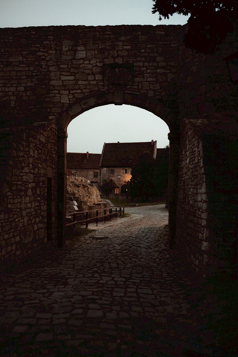 reportage Kirchliche Trauung und Feier auf Schloss Neuenburg 24