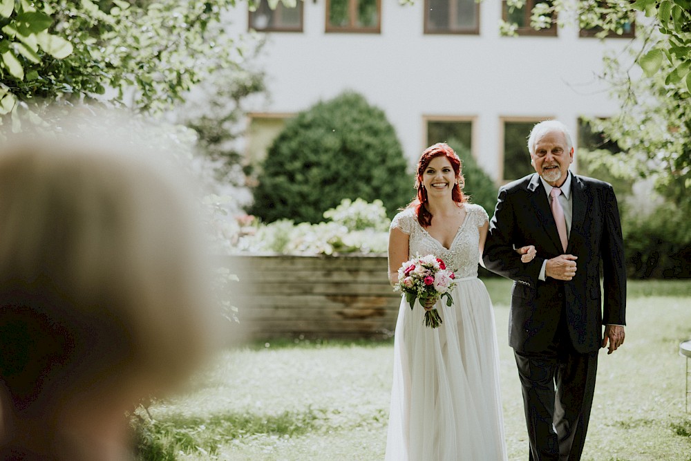 reportage Hochzeit in der Alten Tenne in Moosinning 16