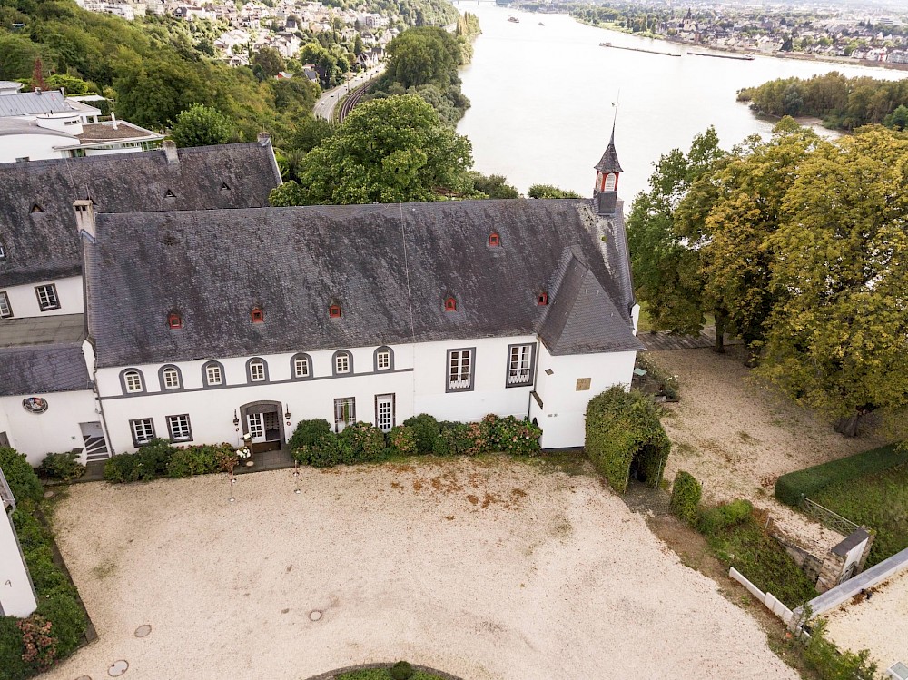 reportage Märchenhochzeit über dem Rheintal 48