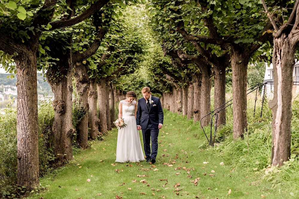 reportage Märchenhochzeit über dem Rheintal 40