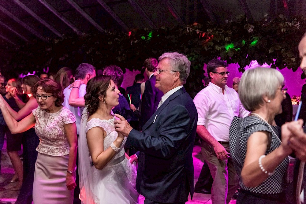 reportage Märchenhochzeit über dem Rheintal 57